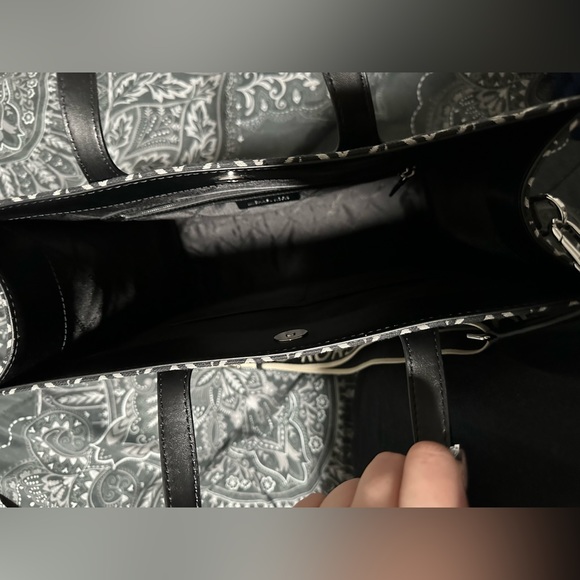 Michael Kors Bag - Picture 2 of 5